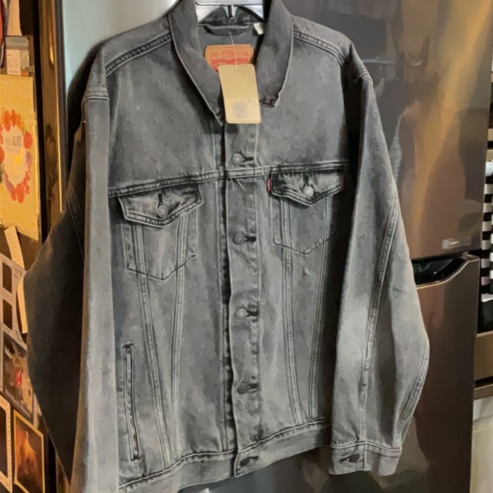 💥Final Inventory Levi’s Men’s Faded Black Denim Trucker Jacket Size XL NWT $98
